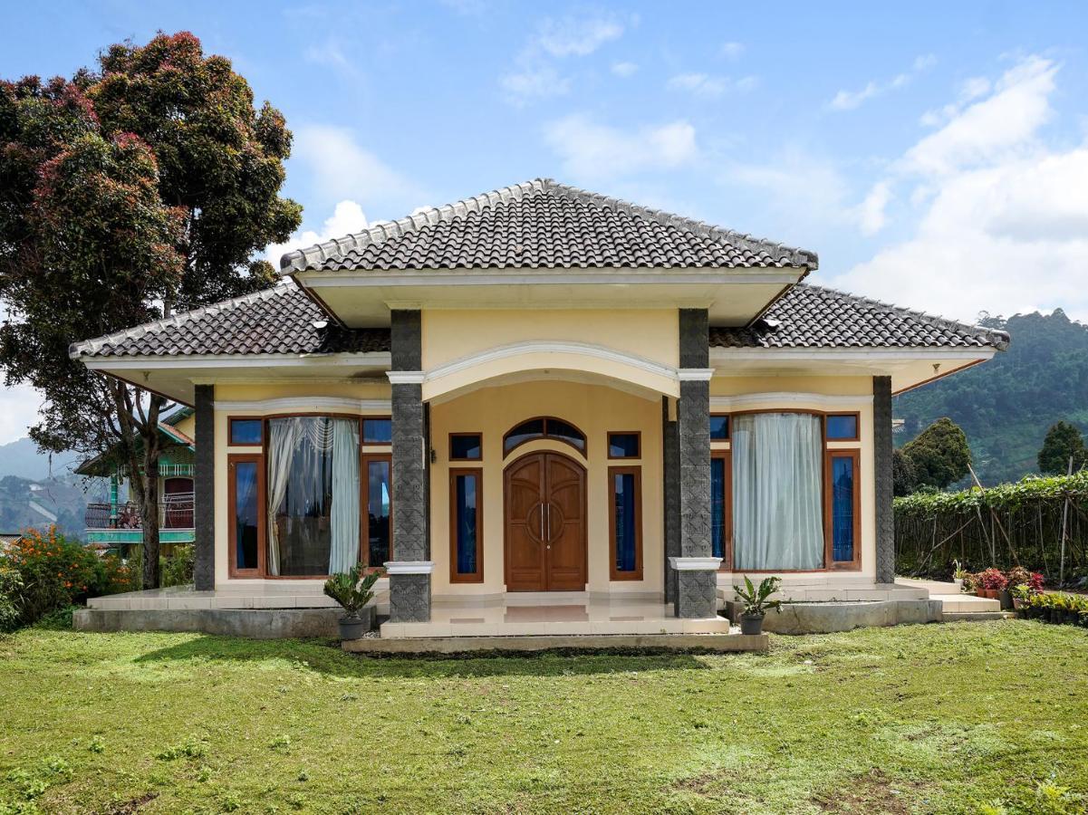 Oyo Homes 91156 Eco Tourism Big Farmer Desa Kertawangi Syariah Cimahi Exterior photo